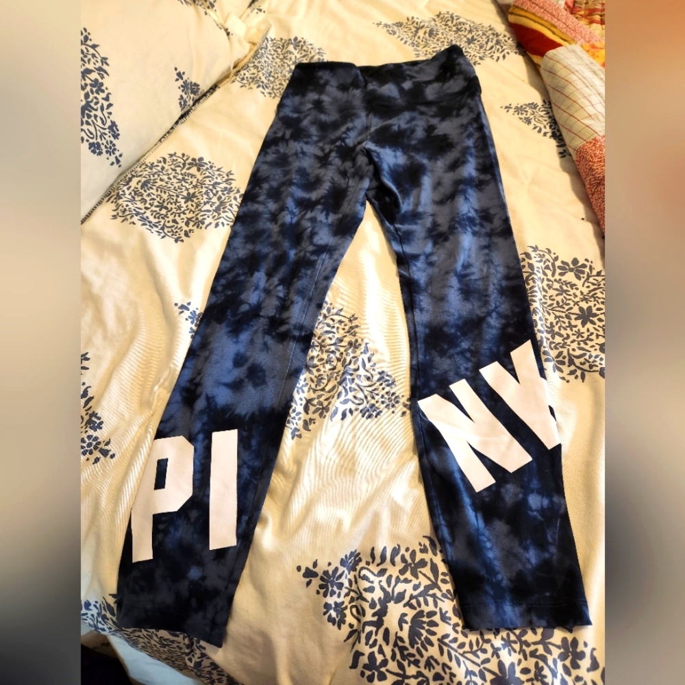 Victoria Secret PINK leggings size M in blue